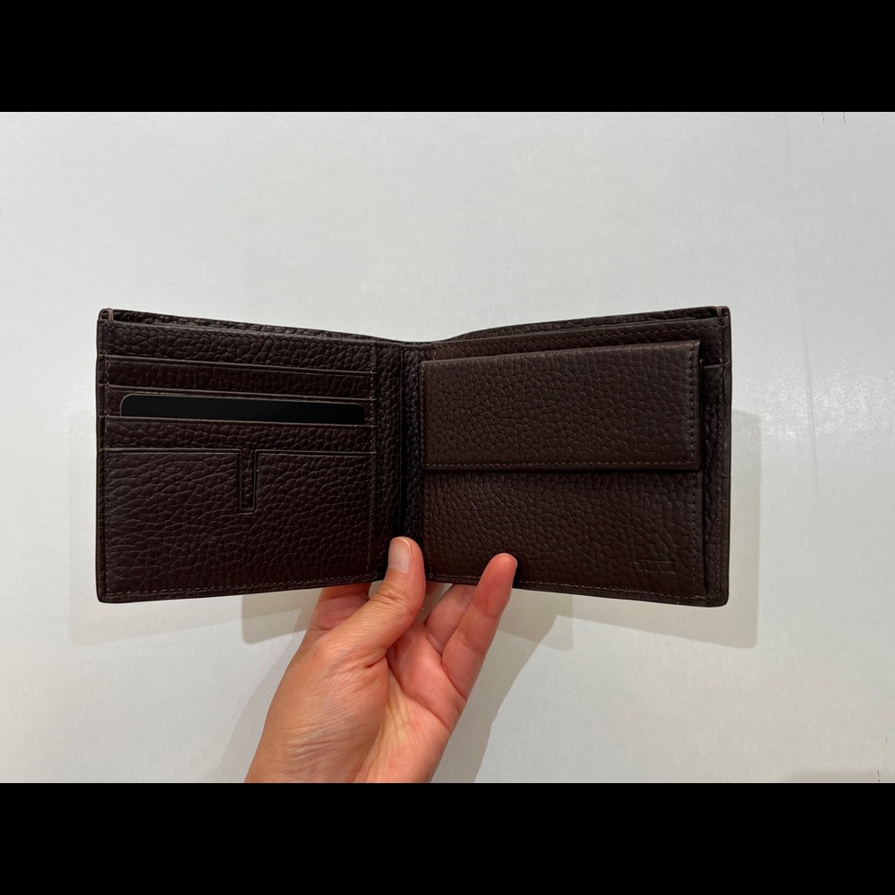 TUMI Men’s DFO Sundance Global Wallet with Coin Pocket Brown Leather Brand New